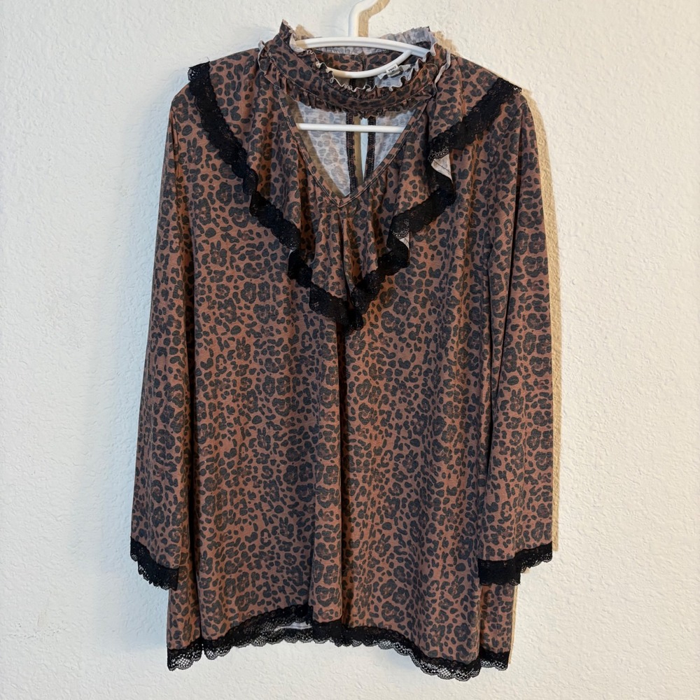 POL Brown Leopard Print Mock Neck Keyhole Blouse Size Large